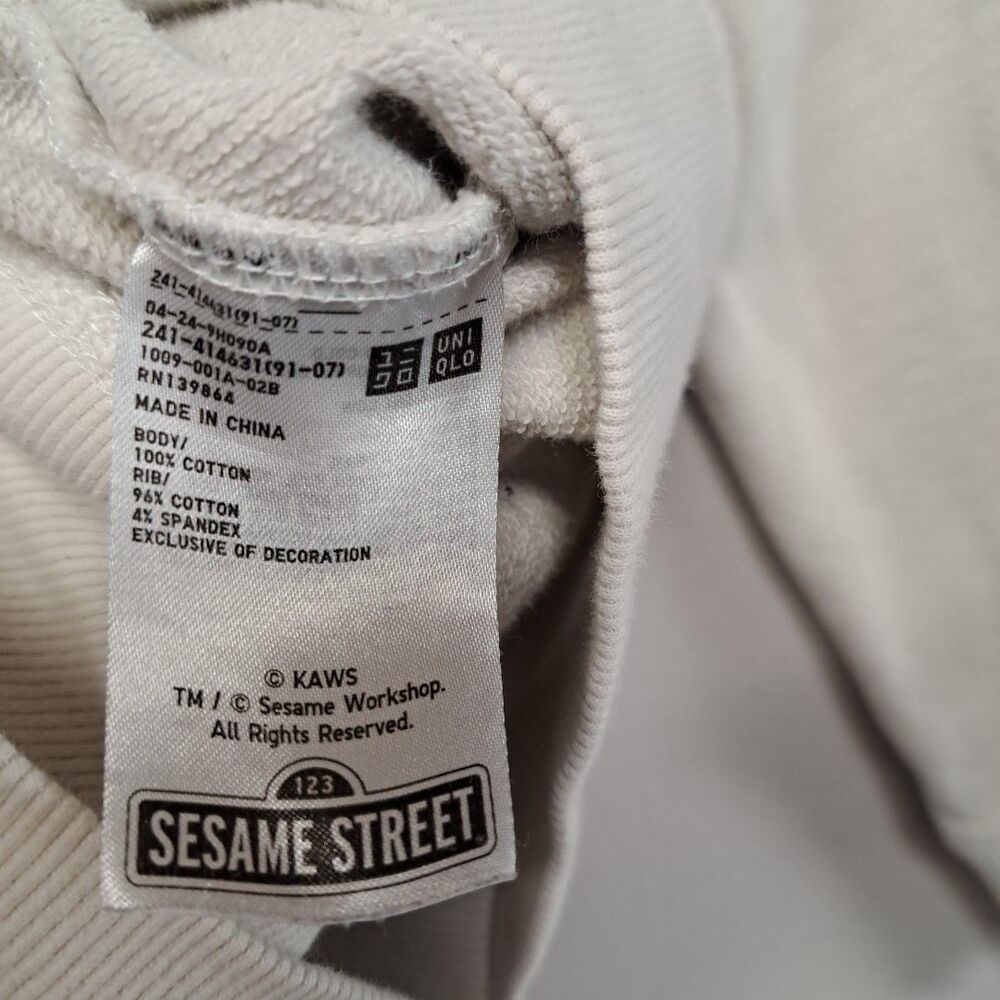 Kaws x Sesame Street Uniqlo Beige Cream Medium Hoodie - Picture 6 of 14